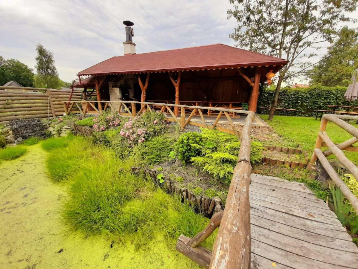 Gospodarstwo Agroturystyczne Pod Lasem Maria Plazio Narol Exterior foto